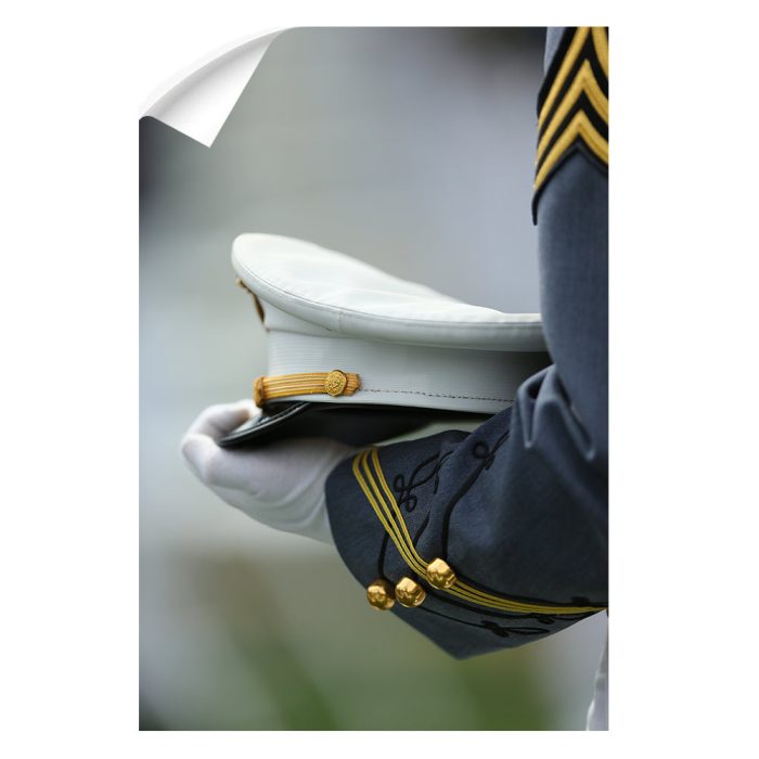 be1b5a6ed96a6e60bde983af3526f592.jpg